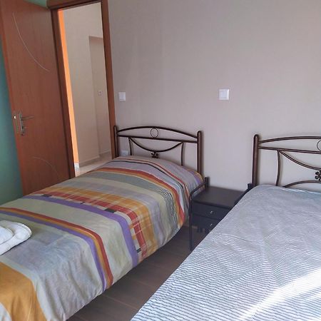 Appartamento Eirini House Leonídion Esterno foto